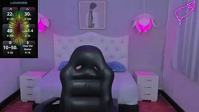 Snapshot of Lisa7_7 chatting on December 15, 2025, 6:36 pm Lisa7 7 online show from December 15, 2025, 6:36 pm