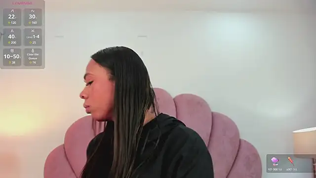 Snapshot of Nicole_Paradise chatting on March 7, 2025, 12:56 pm Nicole Paradise online show from March 7, 2025, 12:56 pm