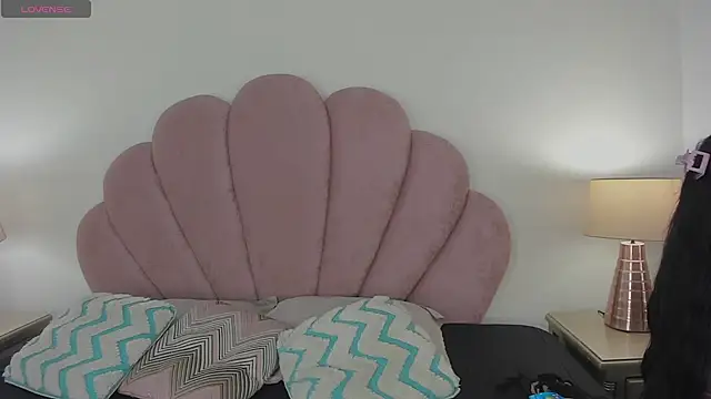 Snapshot of Nicole_Paradise chatting on September 16, 2025, 12:28 pm Nicole Paradise online show from September 16, 2025, 12:28 pm