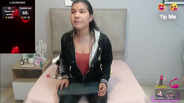 SophiaMeyerst online show from April 20, 2026, 1:03 pm