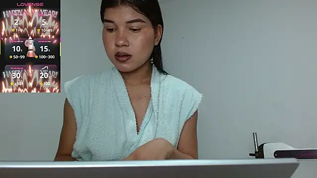 Snapshot of SophiaMeyerst chatting on October 29, 2025, 2:27 pm SophiaMeyerst online show from October 29, 2025, 2:27 pm