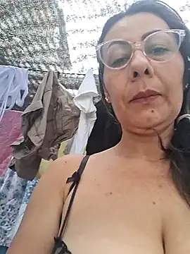 Snapshot of Mia-funny20 chatting on November 29, 2025, 2:50 pm Mia-funny20 online show from November 29, 2025, 2:50 pm