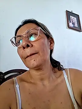 Snapshot of Mia-funny20 chatting on November 23, 2025, 4:17 pm Mia-funny20 online show from November 23, 2025, 4:17 pm