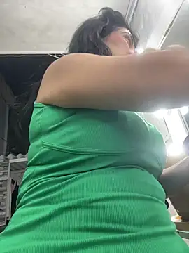 emma  cute   online show from October 29, 2025, 10:25 am