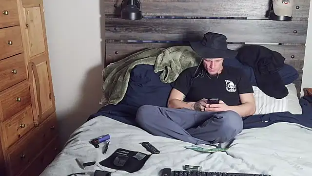 SpAzZ1234 online show from February 14, 2026, 12:38 pm