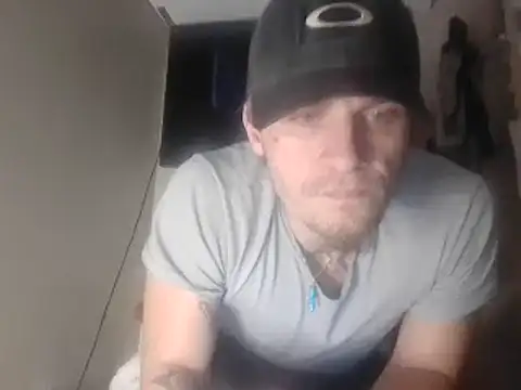 SpAzZ1234 online show from March 15, 2025, 10:33 pm