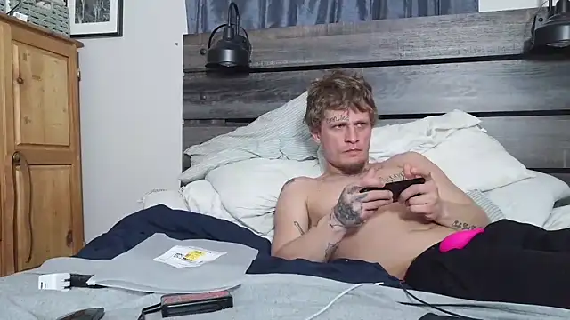 SpAzZ1234 online show from February 17, 2026, 8:11 am