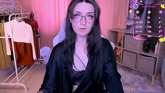 Molly Sunshine online show from September 26, 2025, 8:43 am