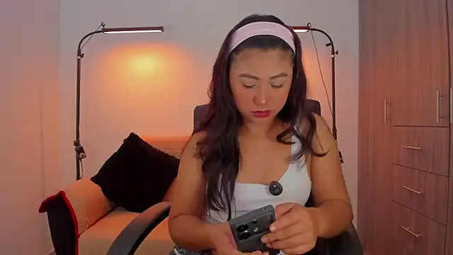 cloy baby   online show from April 10, 2026, 11:06 am