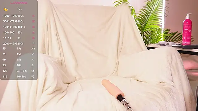 Snapshot of Sexydoll112 chatting on November 28, 2025, 12:22 am Sexydoll112 online show from November 28, 2025, 12:22 am