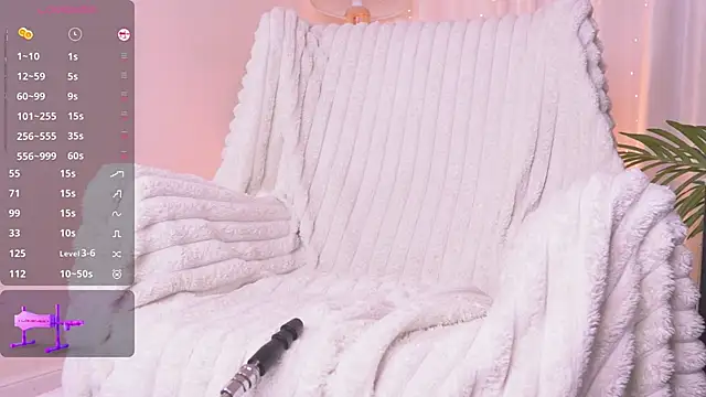 Snapshot of Sexydoll112 chatting on December 3, 2025, 11:47 pm Sexydoll112 online show from December 3, 2025, 11:47 pm