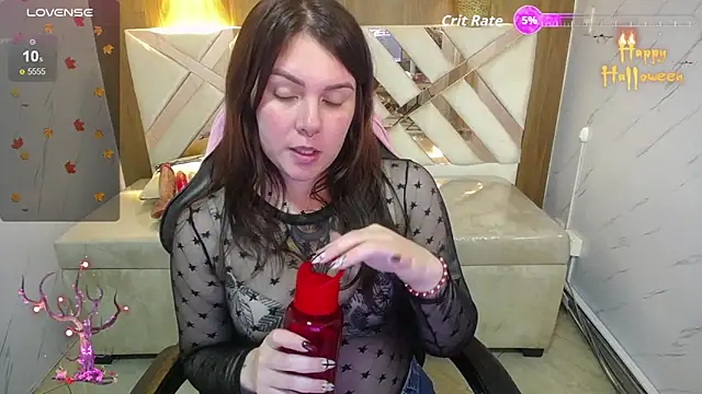 Snapshot of Paula_b_ chatting on October 17, 2025, 12:51 pm Paula b online show from October 17, 2025, 12:51 pm