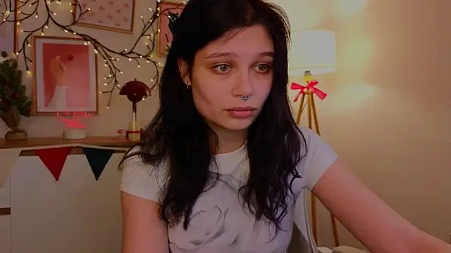 Snapshot of ari_rari chatting on January 3, 2025, 8:11 pm ari rari online show from January 3, 2025, 8:11 pm