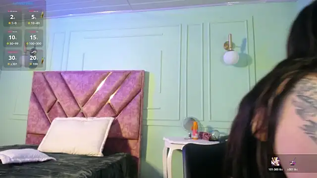 Snapshot of Layna_cold chatting on December 2, 2025, 12:40 pm Layna cold online show from December 2, 2025, 12:40 pm