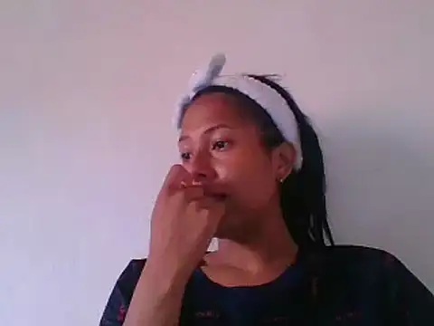 Snapshot of Kitra_New chatting on December 29, 2024, 8:58 pm Kitra New online show from December 29, 2024, 8:58 pm