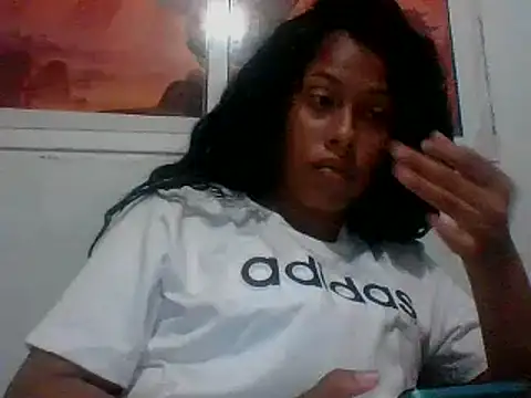 Snapshot of Kitra_New chatting on February 20, 2025, 3:23 am Kitra New online show from February 20, 2025, 3:23 am