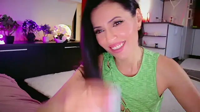 Snapshot of MissSmiley26 chatting on June 18, 2026, 9:31 pm MissSmiley26 online show from June 18, 2026, 9:31 pm