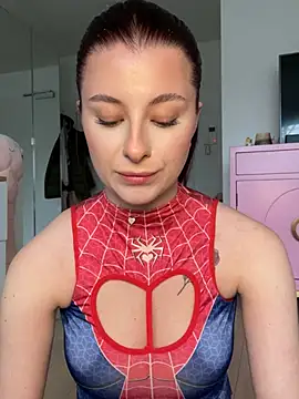 Mia-Minou online show from January 15, 2026, 1:25 pm