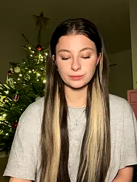 Snapshot of Mia-Minou chatting on November 29, 2025, 1:06 am Mia-Minou online show from November 29, 2025, 1:06 am