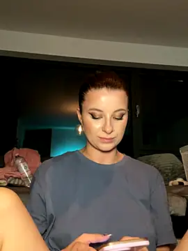 Snapshot of Mia-Minou chatting on September 8, 2025, 7:35 pm Mia-Minou online show from September 8, 2025, 7:35 pm