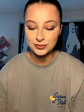 Snapshot of Mia-Minou chatting on October 11, 2025, 1:01 pm Mia-Minou online show from October 11, 2025, 1:01 pm