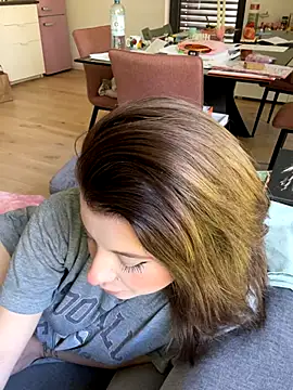 Snapshot of Mia-Minou chatting on September 11, 2025, 9:31 am Mia-Minou online show from September 11, 2025, 9:31 am