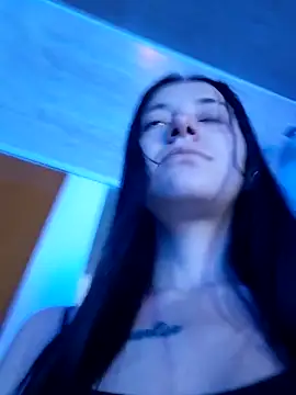 Isabella 21x online show from February 9, 2026, 1:09 pm