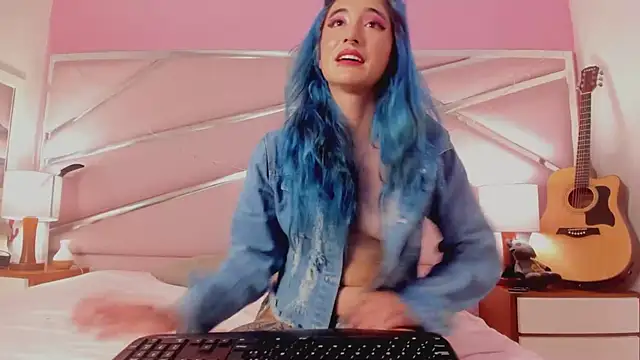 Snapshot of Lunapage chatting on March 7, 2025, 4:11 pm Lunapage online show from March 7, 2025, 4:11 pm