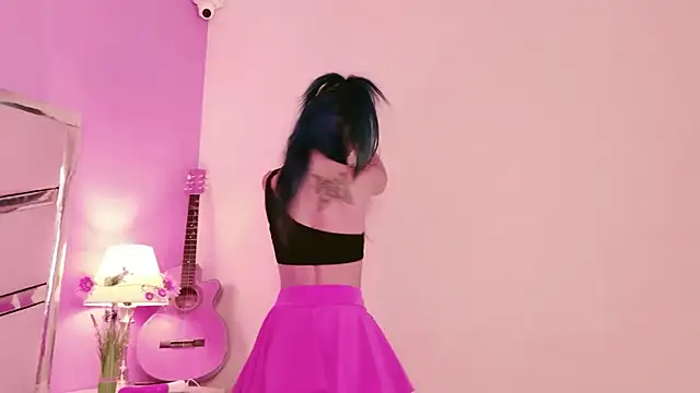 Snapshot of Lunapage chatting on October 2, 2025, 9:07 pm Lunapage online show from October 2, 2025, 9:07 pm