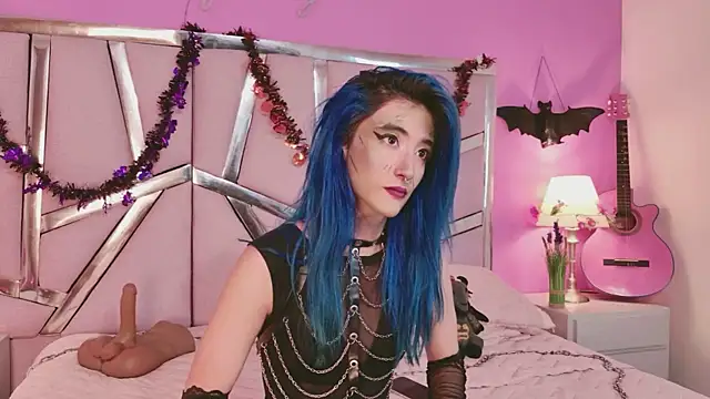 Snapshot of Lunapage chatting on October 15, 2025, 8:28 pm Lunapage online show from October 15, 2025, 8:28 pm