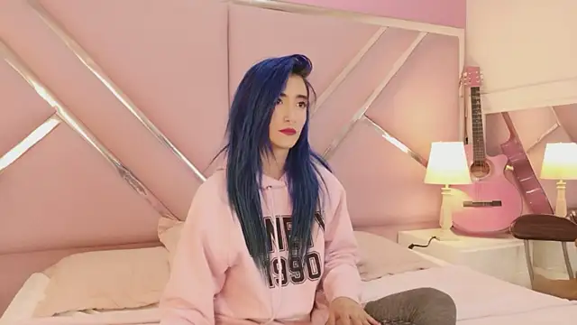 Snapshot of Lunapage chatting on September 25, 2025, 8:37 pm Lunapage online show from September 25, 2025, 8:37 pm