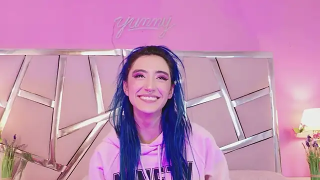 Snapshot of Lunapage chatting on September 20, 2025, 8:36 pm Lunapage online show from September 20, 2025, 8:36 pm