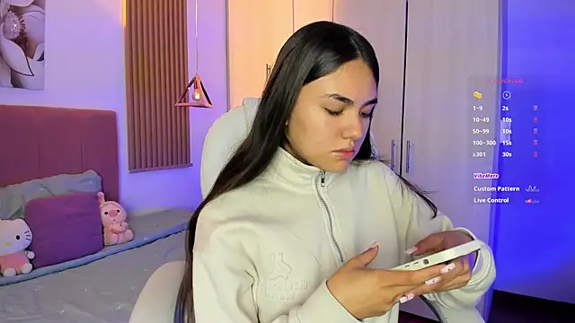 Snapshot of mia_nevaeh chatting on October 24, 2025, 9:47 pm mia nevaeh online show from October 24, 2025, 9:47 pm