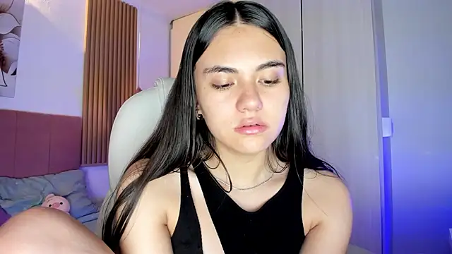 mia nevaeh online show from March 7, 2026, 8:47 pm