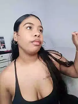 Snapshot of Fanny_Klean chatting on February 13, 2025, 6:20 am Fanny Klean online show from February 13, 2025, 6:20 am