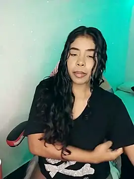 Fanny Klean online show from November 3, 2025, 5:23 am