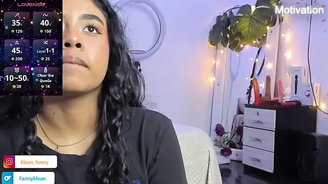 Fanny Klean online show from December 14, 2025, 4:51 am