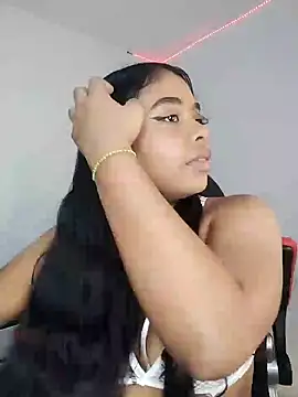 Snapshot of Fanny_Klean chatting on February 14, 2025, 1:40 pm Fanny Klean online show from February 14, 2025, 1:40 pm