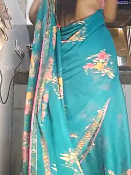 Snapshot of Manpreet_kaur21 chatting on March 3, 2025, 6:52 am Manpreet kaur21 online show from March 3, 2025, 6:52 am