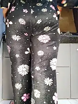 Snapshot of Manpreet_kaur21 chatting on February 16, 2025, 1:27 pm Manpreet kaur21 online show from February 16, 2025, 1:27 pm