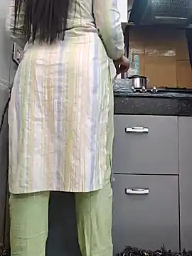 Snapshot of Manpreet_kaur21 chatting on February 2, 2025, 1:19 pm Manpreet kaur21 online show from February 2, 2025, 1:19 pm