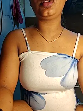 Snapshot of Manpreet_kaur21 chatting on March 27, 2026, 6:22 am Manpreet kaur21 online show from March 27, 2026, 6:22 am