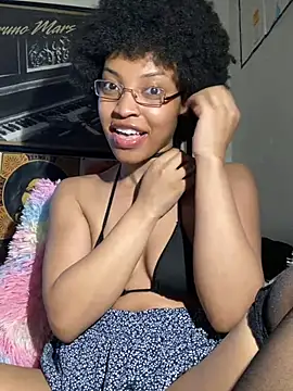 KimiAqua online show from January 15, 2025, 5:05 pm