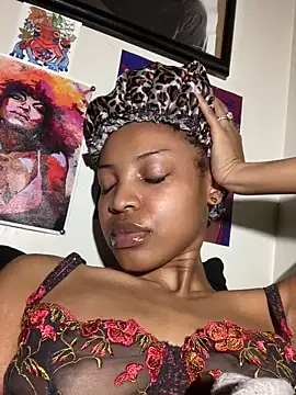 KimiAqua online show from October 4, 2025, 11:12 am