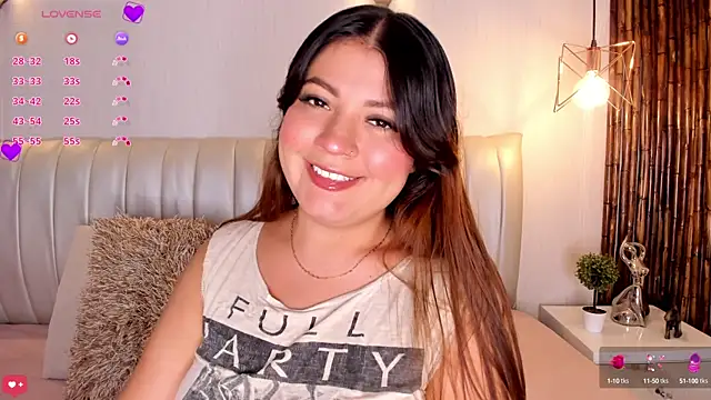 Snapshot of Zuzu_sweet chatting on September 27, 2025, 6:58 pm Zuzu sweet online show from September 27, 2025, 6:58 pm