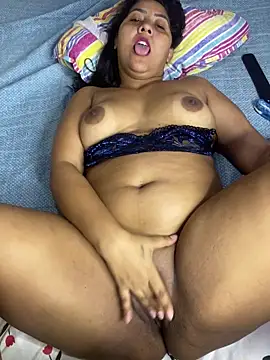 Snapshot of mayemarc chatting on October 29, 2025, 10:20 pm mayemarc online show from October 29, 2025, 10:20 pm