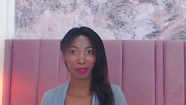 SabrinaDevill online show from November 4, 2025, 1:15 pm