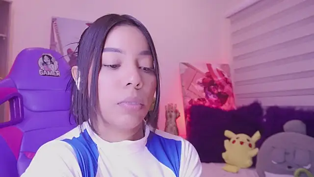 madelyn rose  online show from April 18, 2026, 7:07 pm