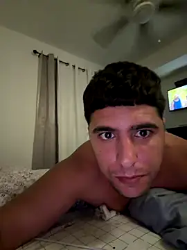 Snapshot of elwhite1996 chatting on October 28, 2025, 6:23 am elwhite1996 online show from October 28, 2025, 6:23 am