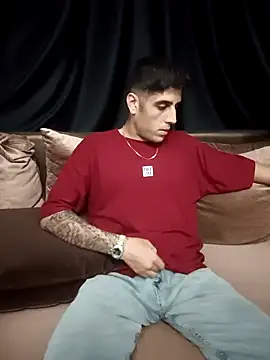 Snapshot of arenn1997 chatting on September 28, 2025, 10:17 pm arenn1997 online show from September 28, 2025, 10:17 pm